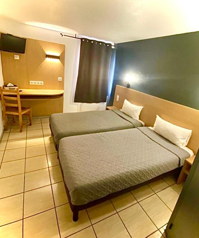 Confort Hotel Montgeron ภายนอก รูปภาพ