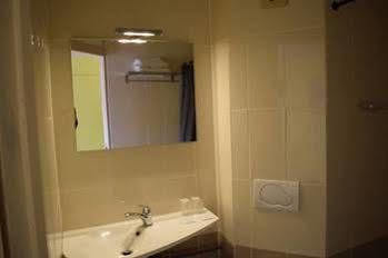 Confort Hotel Montgeron ภายนอก รูปภาพ